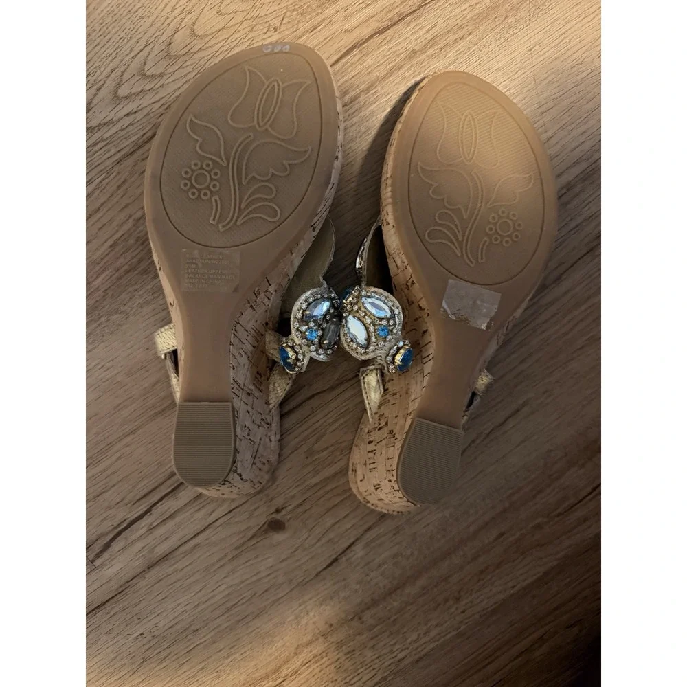 Cynthia Rowley Women's Sandals Size 9.5 Wooden Platform Wedge